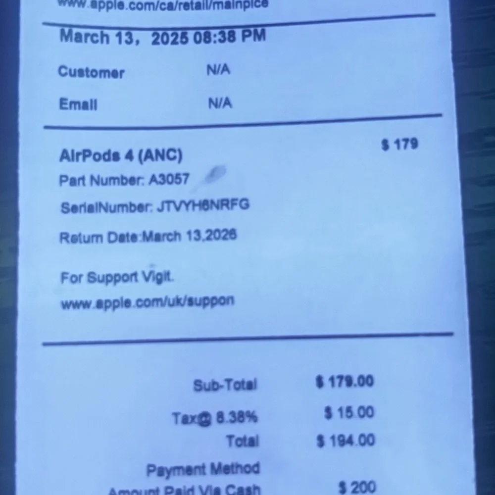 Apple White AirPods Wireless Headset(Gen 4)Active noise cancellation